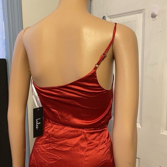 New Lulu’s Law Of Attraction Red Satin One Shoulder Asymmetrical Midi Dres Sz XS - Picture 10 of 10